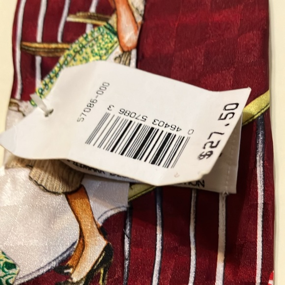 Norman Rockeell Hallmark Holiday Traditions MMG Tie - Picture 6 of 7